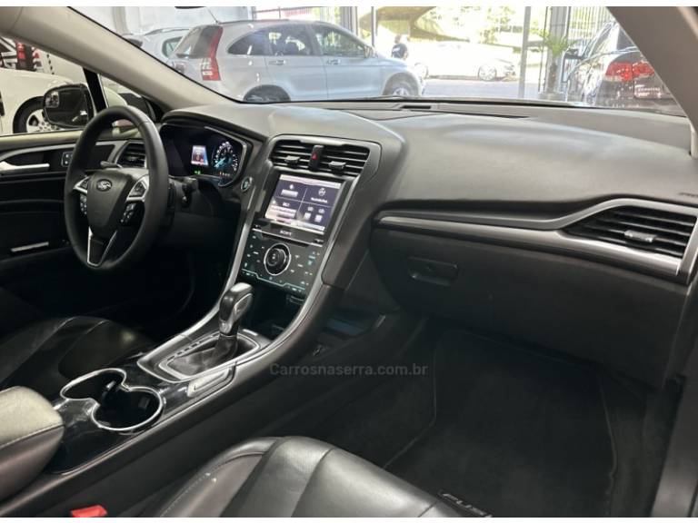 FORD - FUSION - 2013/2014 - Branca - R$ 79.900,00