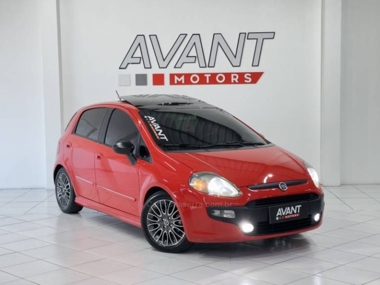 FIAT - PUNTO - 2013/2013 - Vermelha - R$ 51.900,00