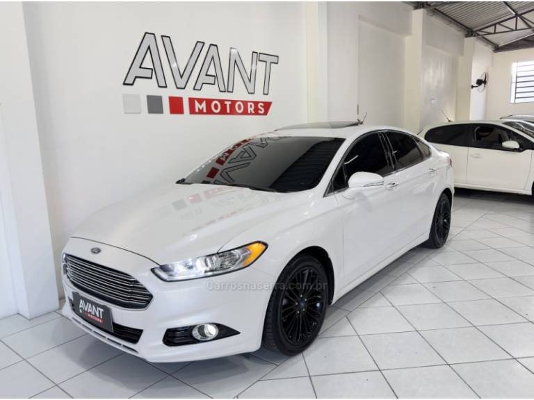 FORD - FUSION - 2013/2014 - Branca - R$ 79.900,00