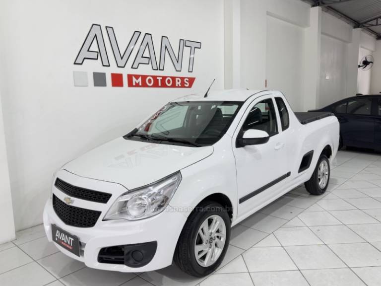CHEVROLET - MONTANA - 2015/2016 - Branca - R$ 44.900,00