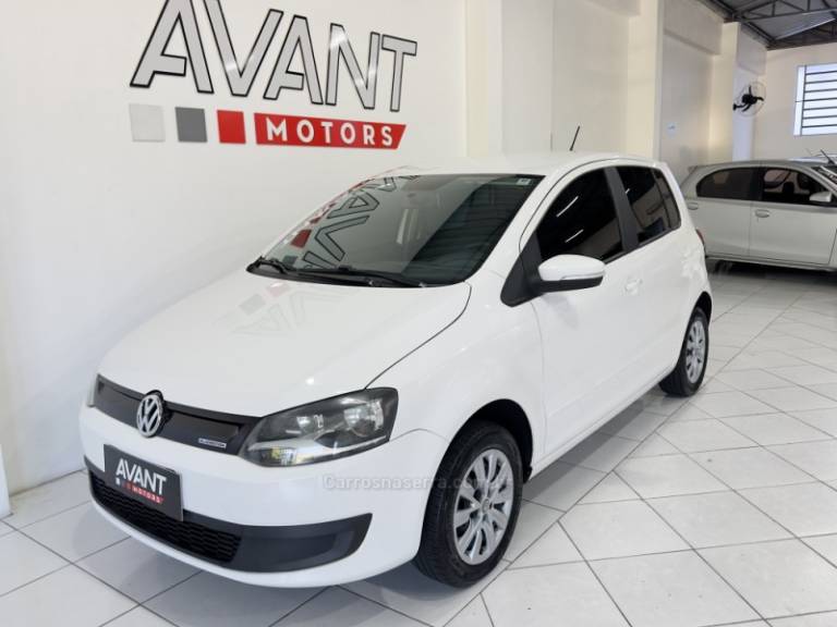 VOLKSWAGEN - FOX - 2014/2014 - Branca - R$ 42.900,00