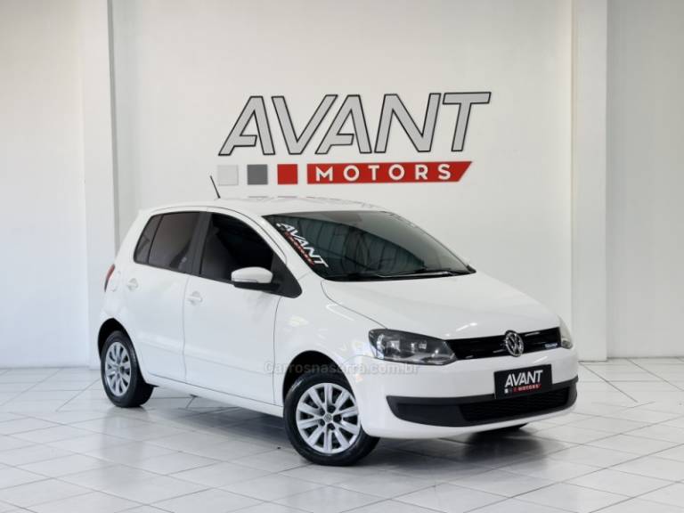 VOLKSWAGEN - FOX - 2014/2014 - Branca - R$ 42.900,00