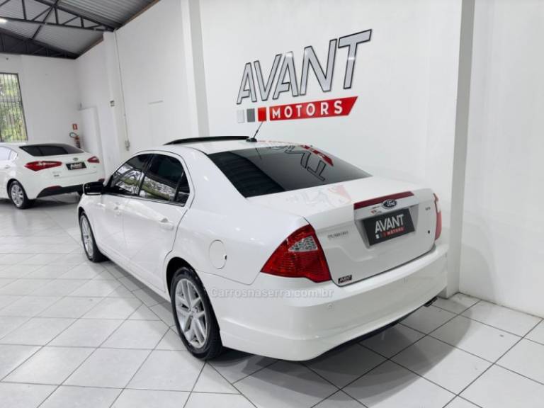 FORD - FUSION - 2010/2011 - Branca - R$ 54.900,00