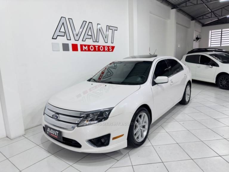 FORD - FUSION - 2010/2011 - Branca - R$ 54.900,00