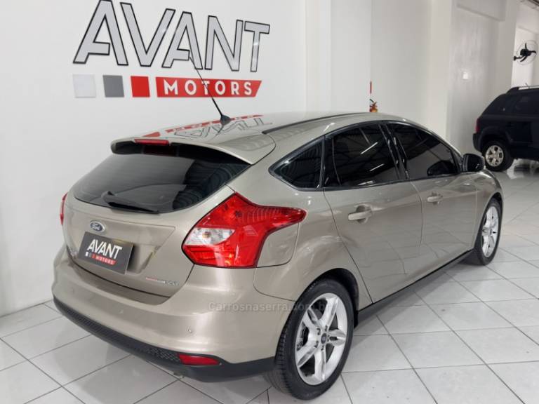 FORD - FOCUS - 2015/2015 - Cinza - R$ 55.900,00