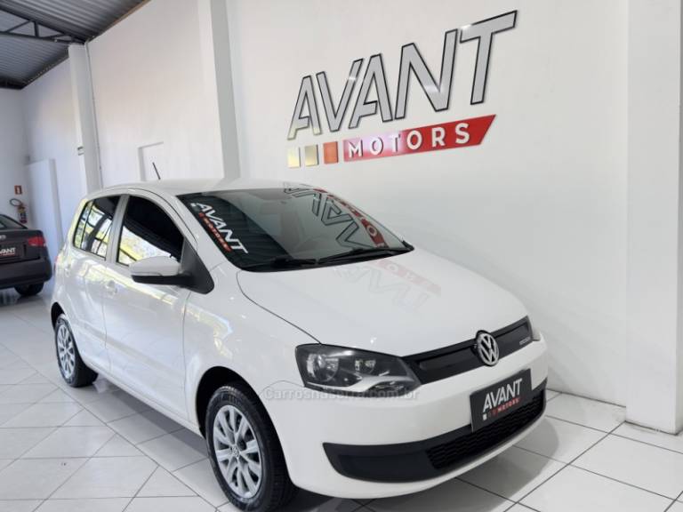 VOLKSWAGEN - FOX - 2014/2014 - Branca - R$ 42.900,00