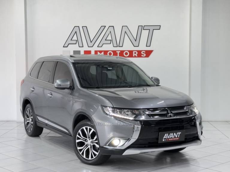 MITSUBISHI - OUTLANDER - 2017/2018 - Cinza - R$ 125.900,00