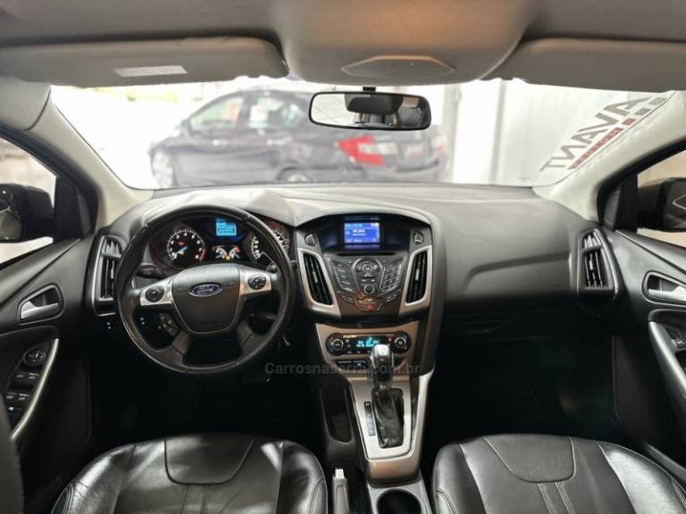 FORD - FOCUS - 2015/2015 - Cinza - R$ 55.900,00