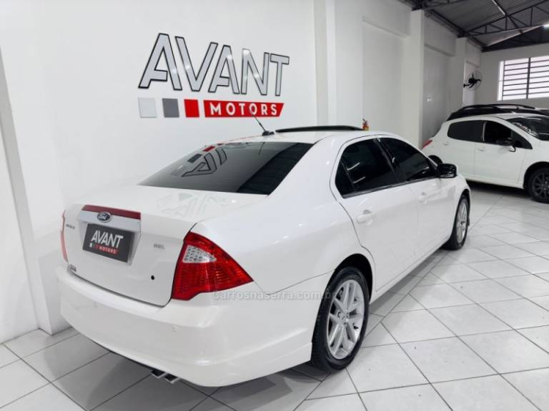 FORD - FUSION - 2010/2011 - Branca - R$ 54.900,00