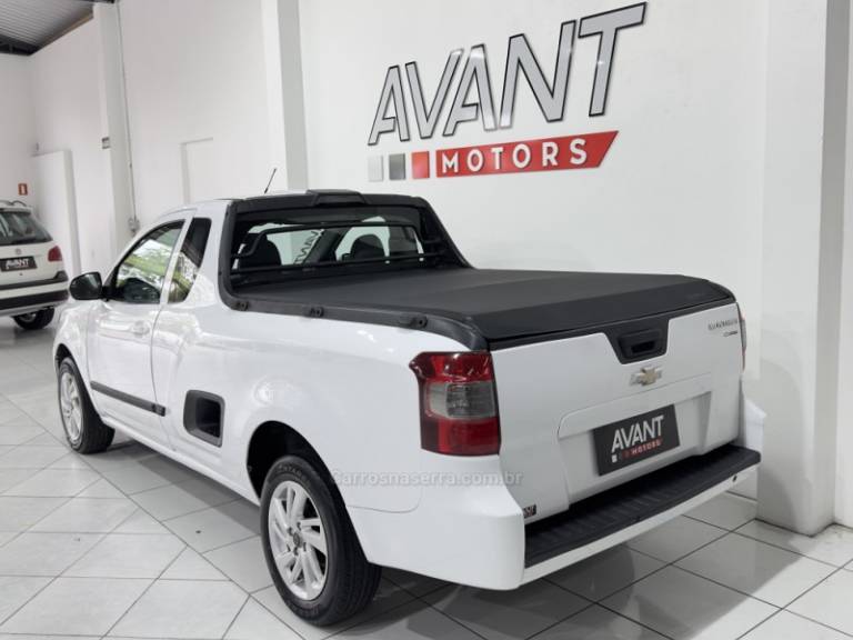 CHEVROLET - MONTANA - 2015/2016 - Branca - R$ 44.900,00