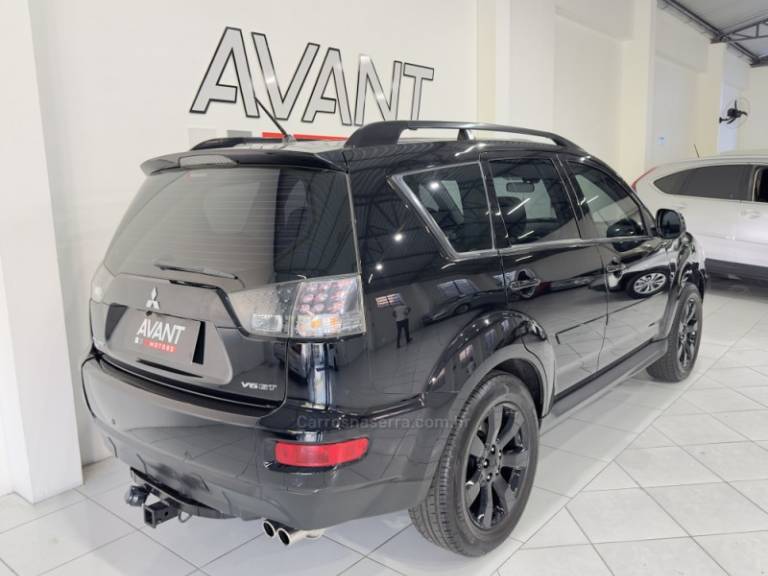 MITSUBISHI - OUTLANDER - 2010/2011 - Preta - R$ 65.900,00