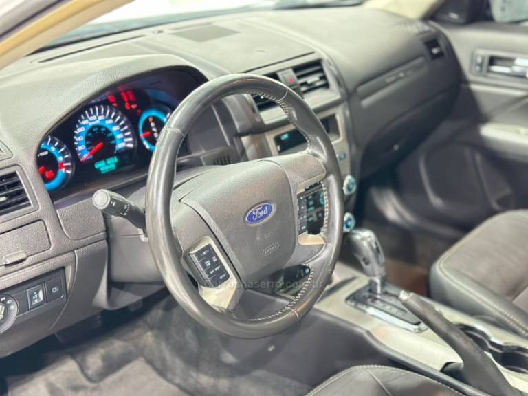 FORD - FUSION - 2010/2011 - Branca - R$ 54.900,00