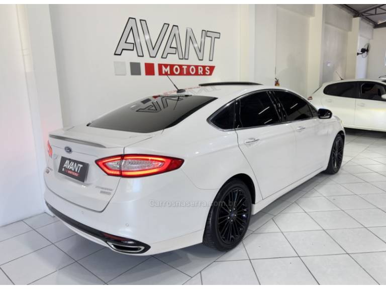 FORD - FUSION - 2013/2014 - Branca - R$ 79.900,00