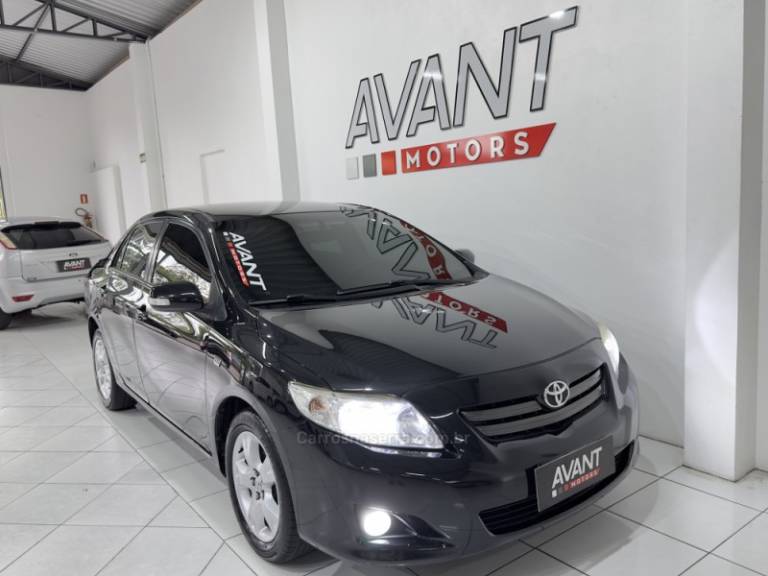 TOYOTA - COROLLA - 2008/2009 - Preta - R$ 54.900,00