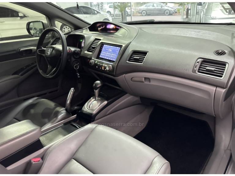 HONDA - CIVIC - 2008/2008 - Prata - R$ 47.900,00